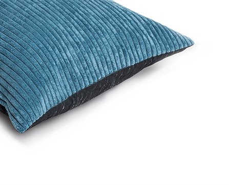 Mrs.Me home couture - Cushion Level Petro detail 2